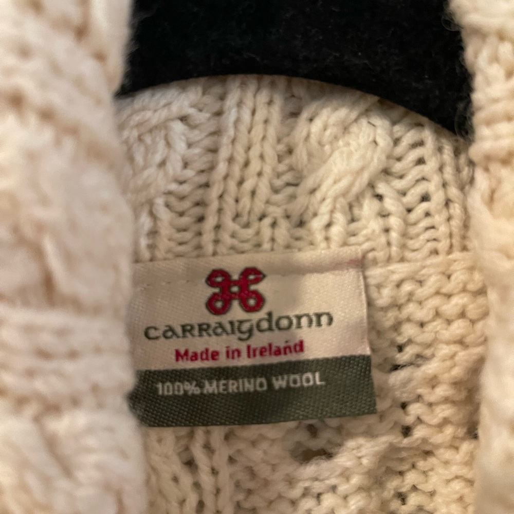 Irish Wool Asymmetrical Knit Cream Sweater Size M - Picture 10 of 15